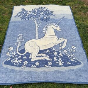 VTG Biederlack Whimsical Unicorn Blanket Reversible Blue Cream Acrylic 58x74 GUC